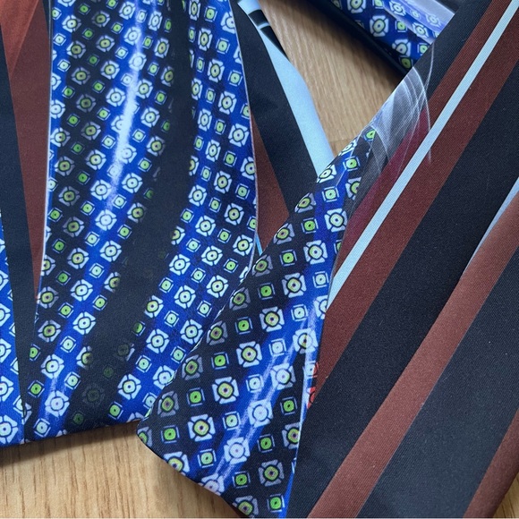 Clover Canyon rising smoke long sleeve neoprene crop top - Picture 2 of 4